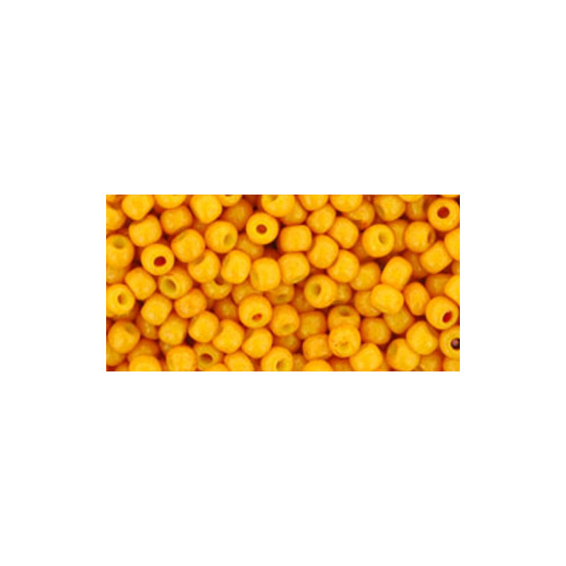 TOHO Rocailles 8/0 (#825) Opaque Curry